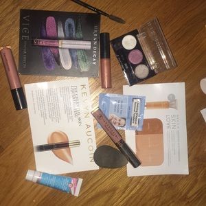 MAKEUP BUNDLE! $100+ value